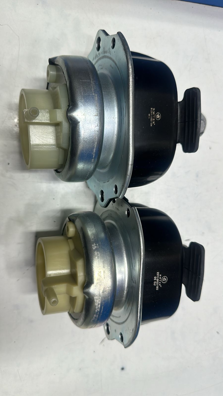 BMW X5 ENGINE MOUNTING
